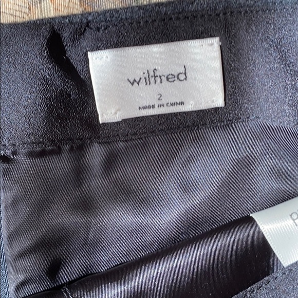 BNWOT aritzia wilfred wool skirt - Picture 2 of 3